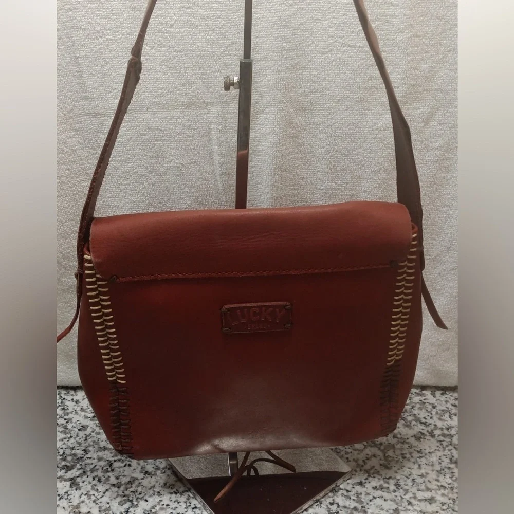 Lucky Brand Leather Shoulder Bag Purse Laguna Canyon Collection.
